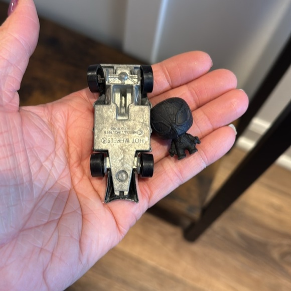 Mixed Lot of 20 Die Cast & Plastic Toy Cars - Picture 8 of 8